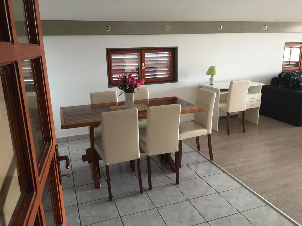 Apartments Pavic Betina  Luaran gambar