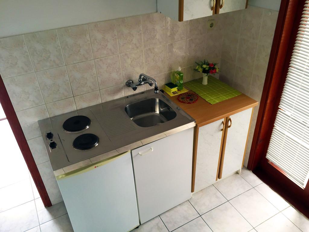 Apartments Pavic Betina  Luaran gambar